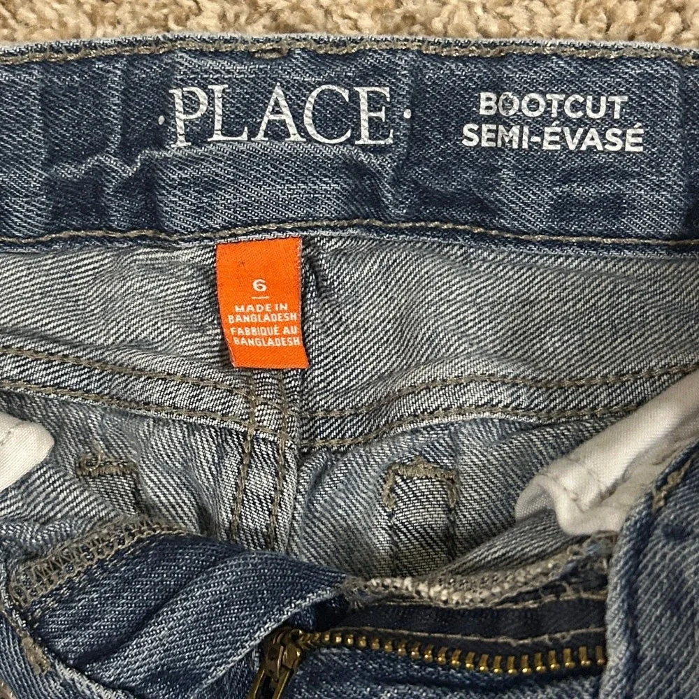 The Childrens Place I Medium Wash Bootcut Jeans with Adjustable Waist I Size 6‎